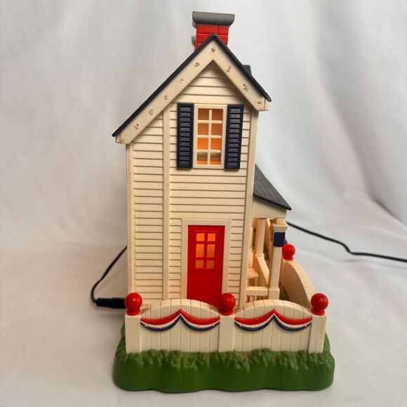 Patriotic Lighted House DecorationAmericana Red White Blue Independence Day - Picture 2 of 14